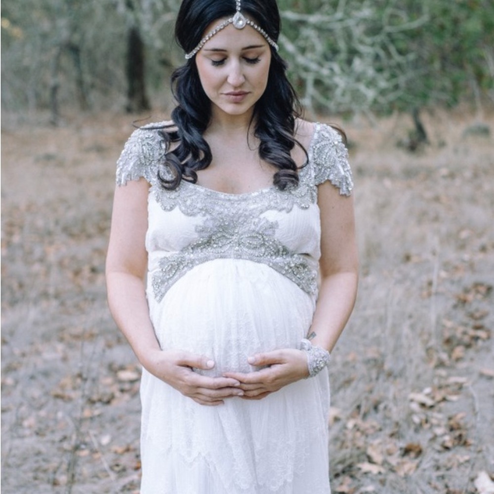 Elegant Cream and Silver Wedding Dress - Picture 5 of 5